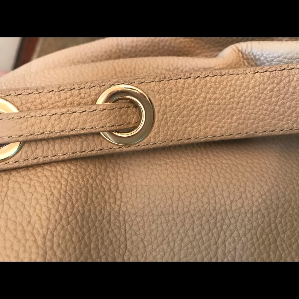 Authentic Jimmy choo nude handbag - Picture 5 of 7